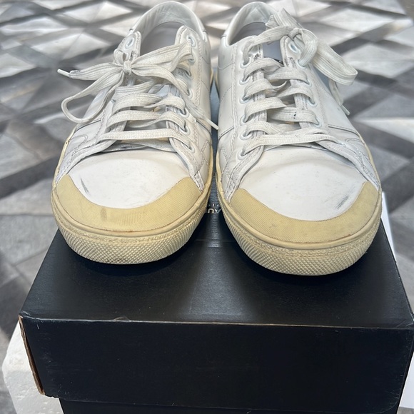 Saint Laurent distressed sneaker - Picture 2 of 4